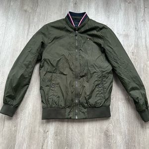 Tommy hilfigure rain jacket
